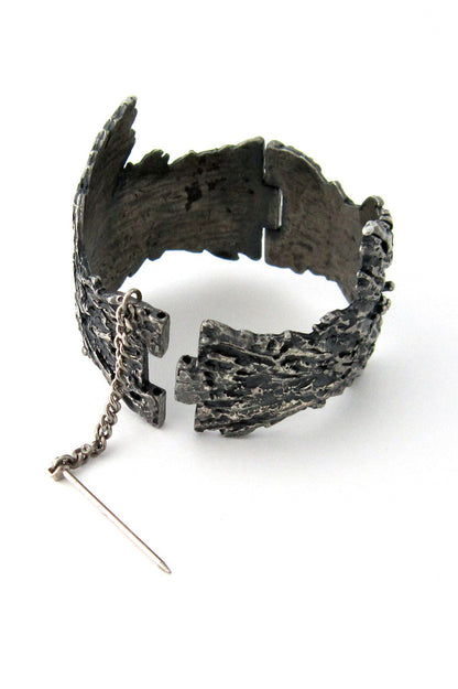 Guy Vidal Canada large hinged 'bark' bracelet