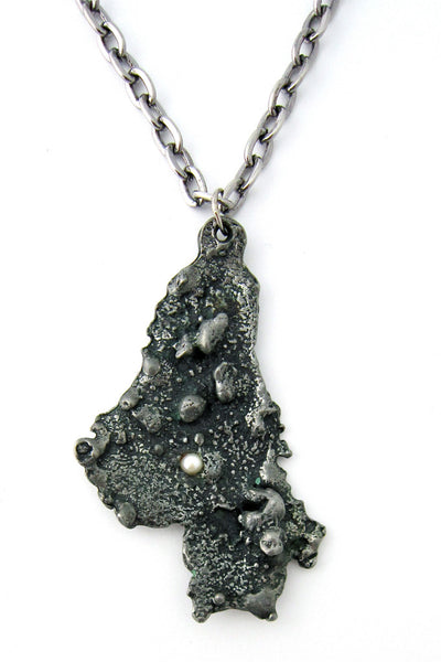 Robert Larin Canada pewter & freshwater pearl pendant