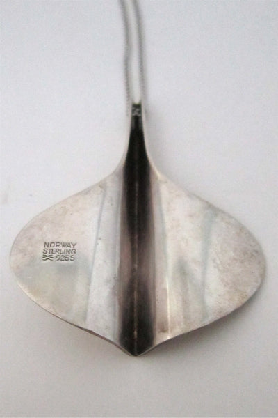 Aksel Holmsen 'stingray' necklace