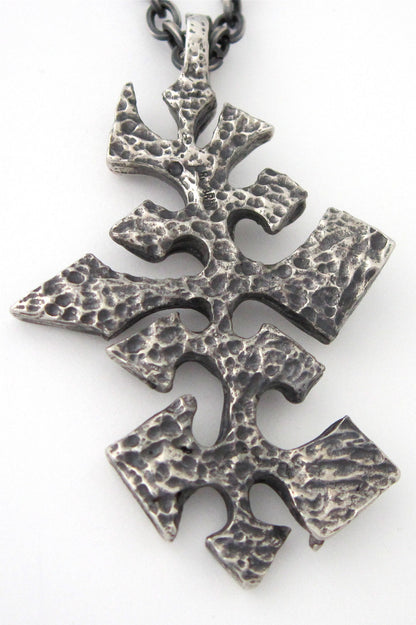 Robert Larin thunderbolt pendant