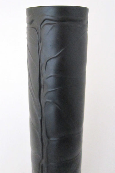 Rosenthal extra tall porcelaine noire vase