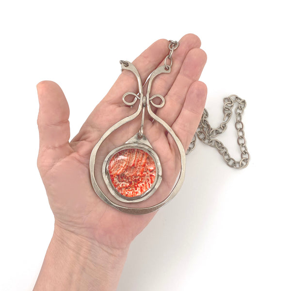 detail scale Rafael Alfandary Canada vintage brutalist silver tone classic kinetic pendant necklace striped red glass stone