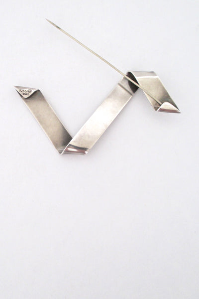 Hans Hansen / Georg Jensen large silver ribbon brooch
