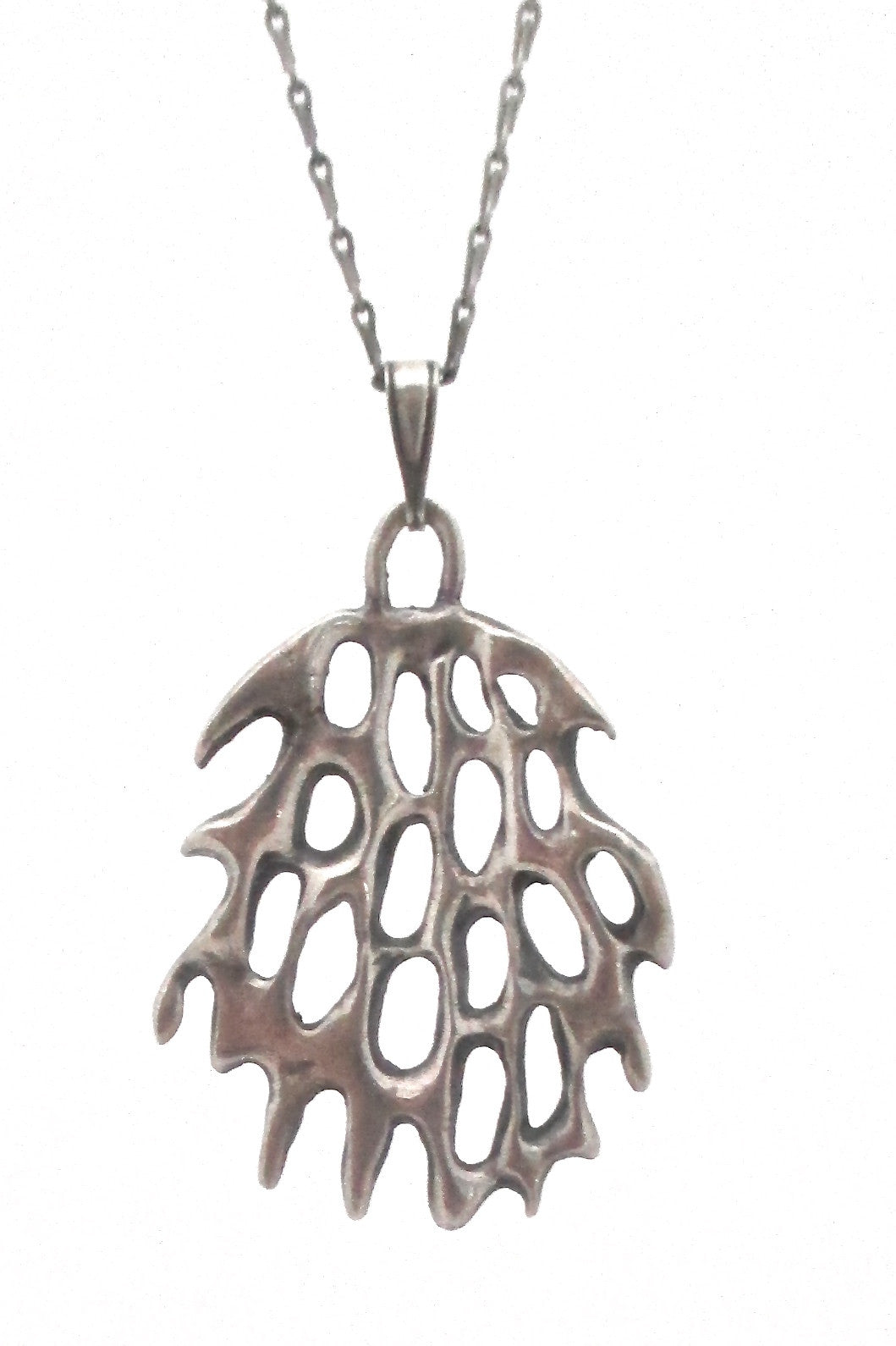 detail de Passille-Sylvestre rare mid century sterling silver openwork pendant necklace