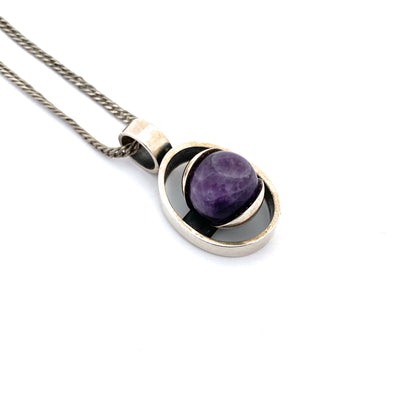 detail Elis Kauppi Kupittaan Kulta Finland vintage sterling silver amethyst sphere pendant necklace Scandinavian Modernist jewelry design