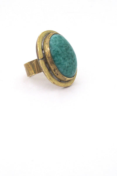 detail Rafael Alfandary Canada vintage brass speckled green glass large ring