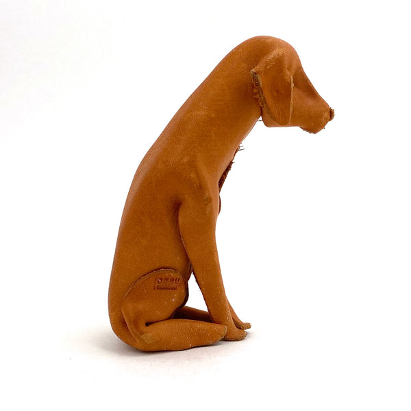 Deru leather seated dog