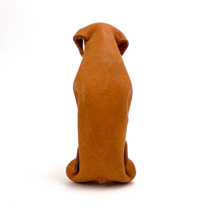 Deru leather seated dog