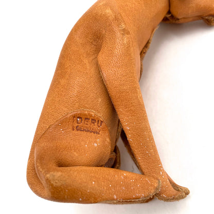 Deru leather seated dog