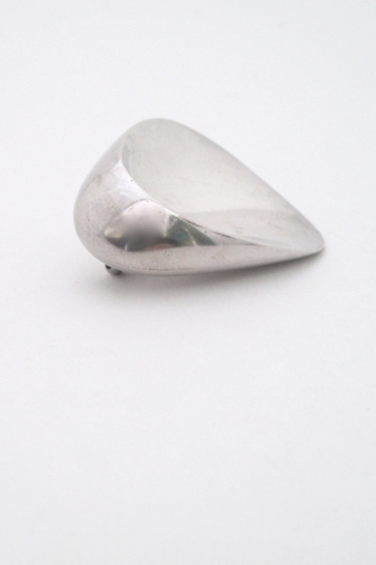 detail Georg Jensen Denmark vintage Scandinavian Modern silver brooch 328 by Nanna Ditzel