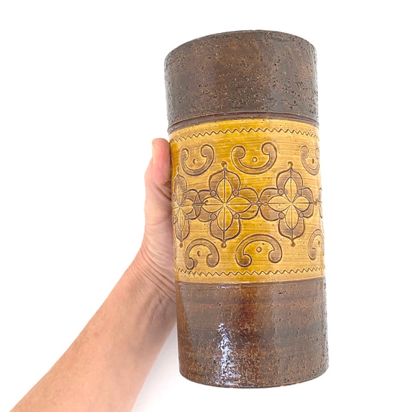 scale Bitossi Italy vintage ceramic Carta Fiorentina vase Aldo Londi Mid Century Modern design