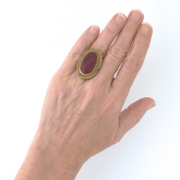 scale Rafael Alfandary Canada vintage brutalist large brass ring red glass