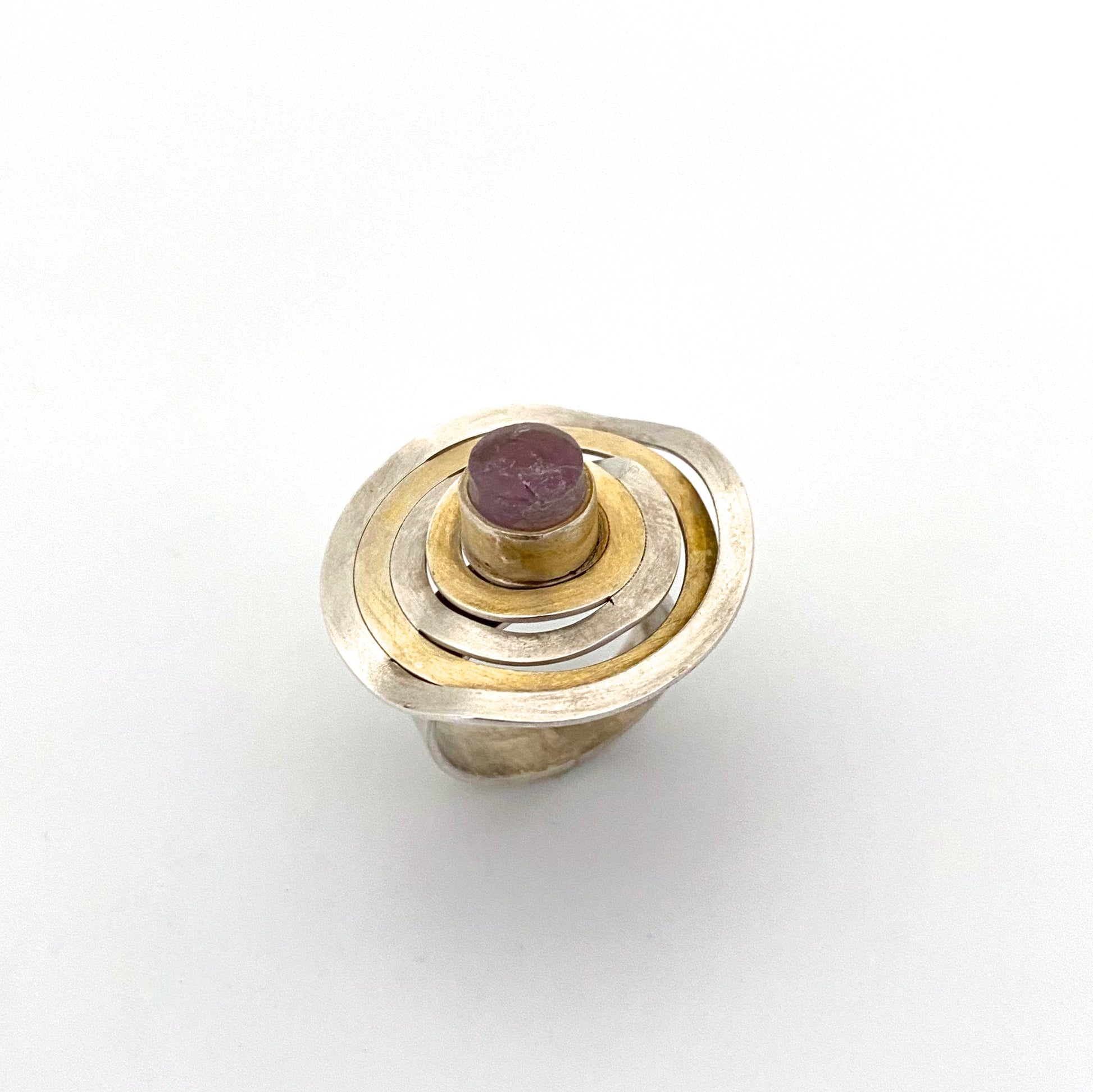 detail vintage Modernist silver gilt amethyst concentric circles large ring