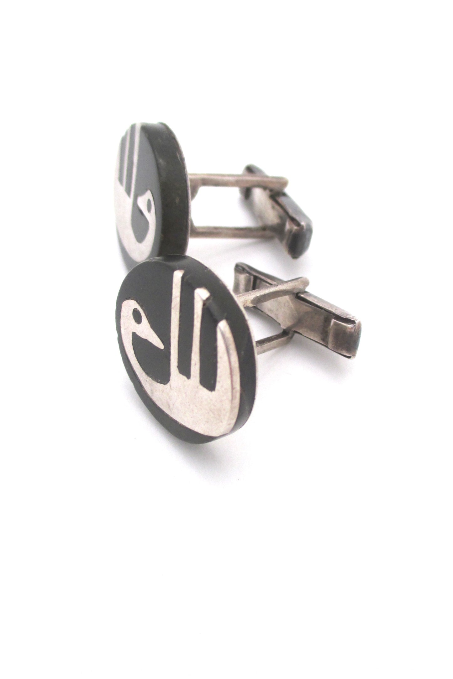 detail Los Castillos Mexico vintage modernist onix negro bird cufflinks