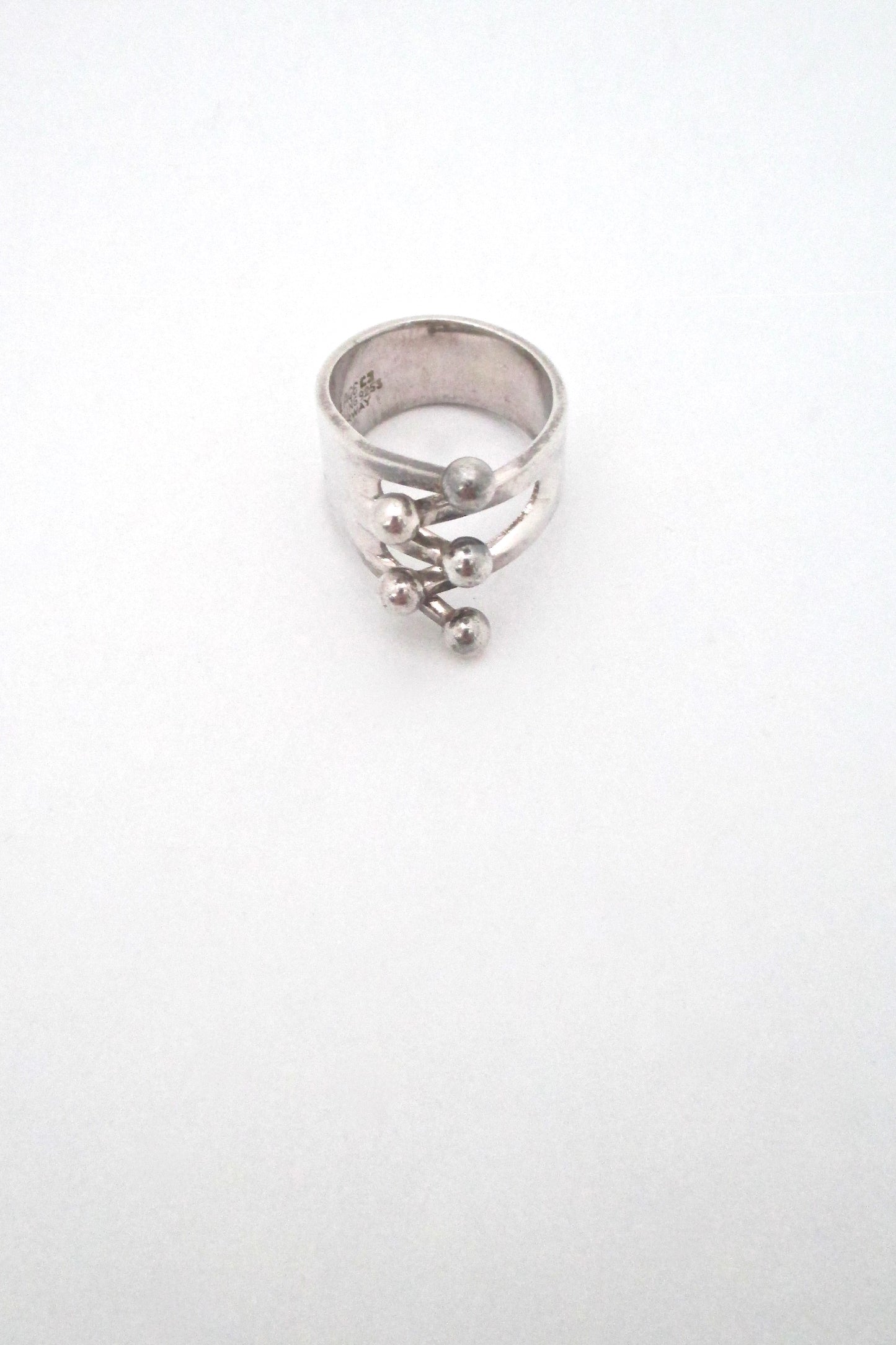 detail Anna Greta Eker for Plus Studios Norway Design vintage silver 5 prong Jester ring Scandinavian Modern design