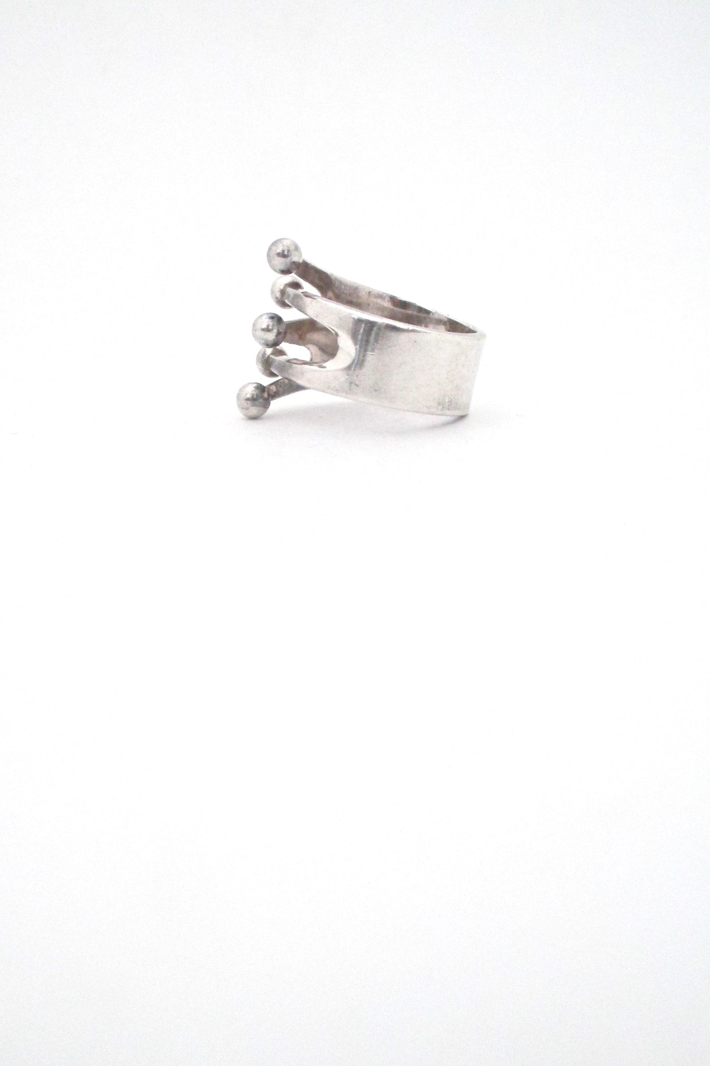 profile Anna Greta Eker for Plus Studios Norway Design vintage silver 5 prong Jester ring Scandinavian Modern design