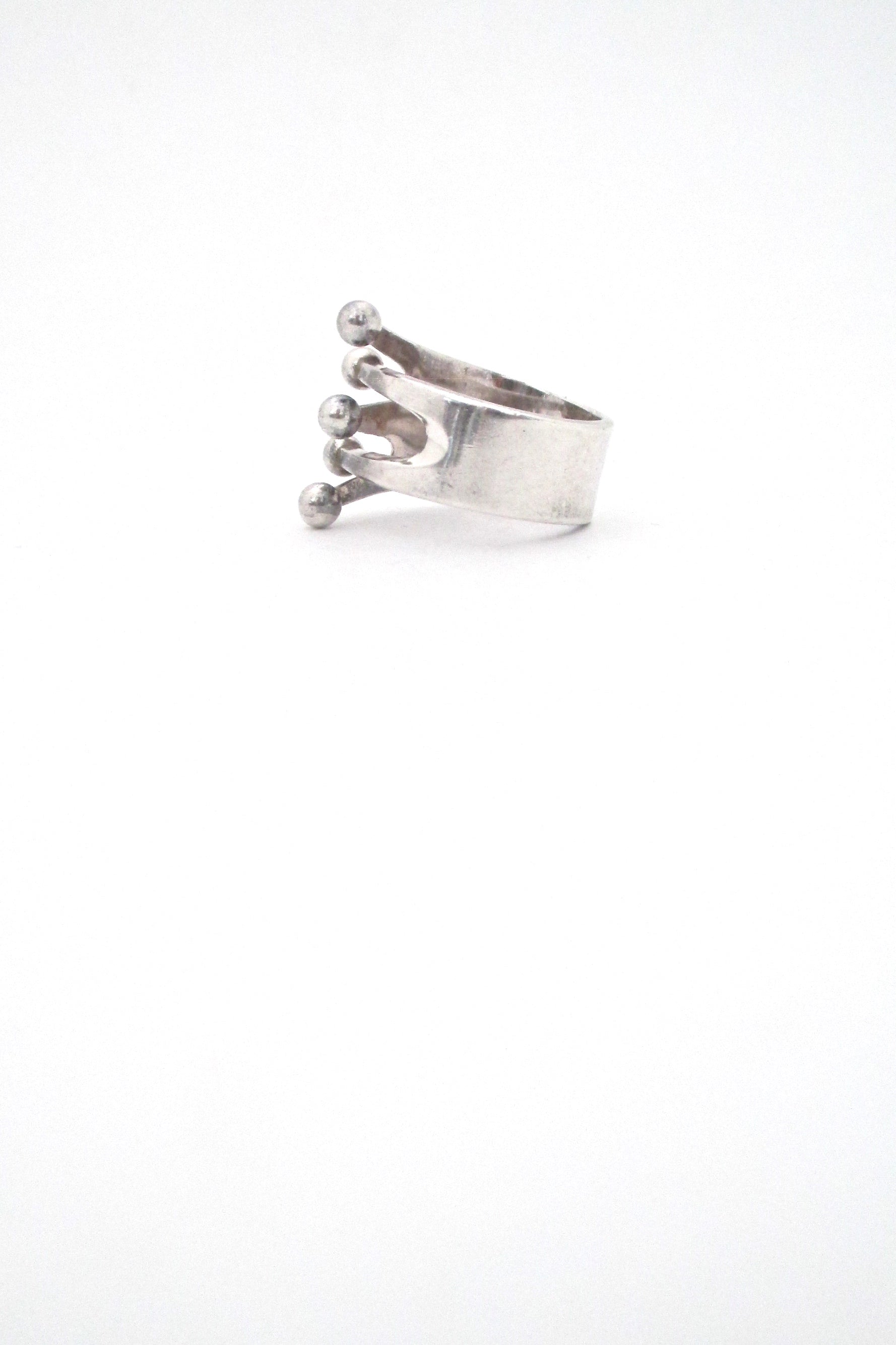 profile Anna Greta Eker for Plus Studios Norway Design vintage silver 5 prong Jester ring Scandinavian Modern design