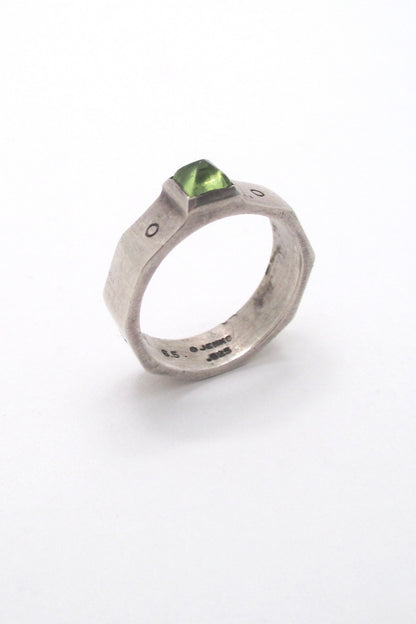 profile Lisa Jenks USA vintage boho sterling silver peridot ring
