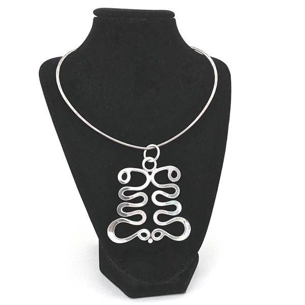 detail Plus Studios Norway Design large vintage silver Curves pendant Anna Greta Eker Scandinavian Modernist jewelry design