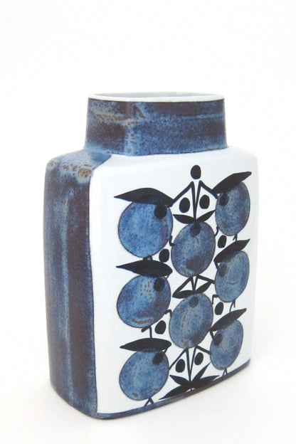Royal Copenhagen Denmark tenera fruit vase by Grethe Helland Hansen
