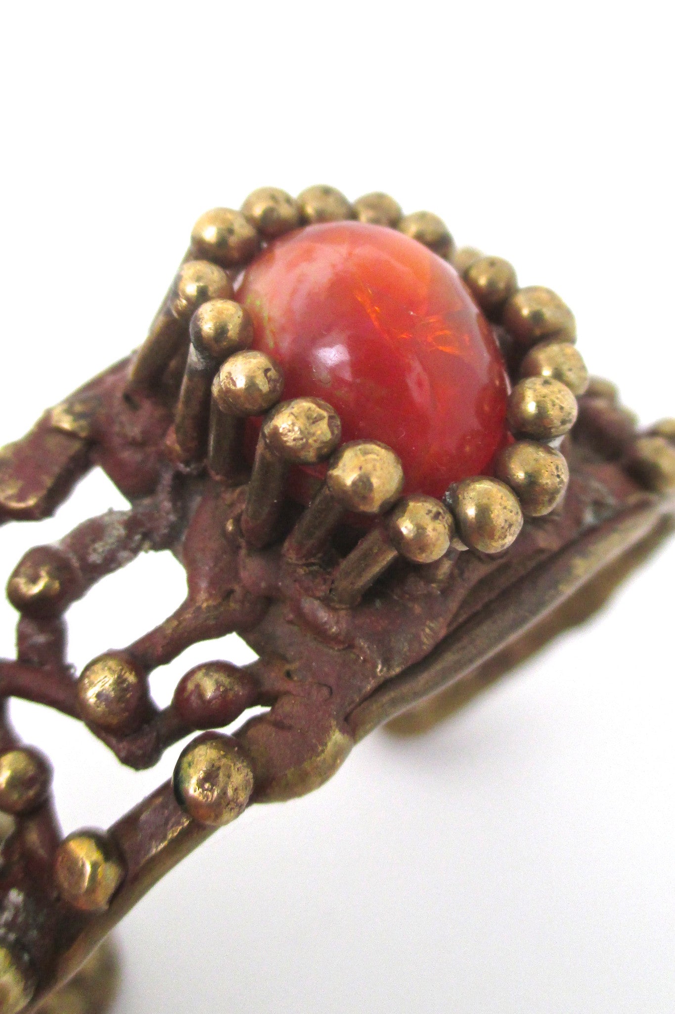 detail Pal Kepenyes vintage brutalist mid century cuff bracelet in brass and Mexico opal