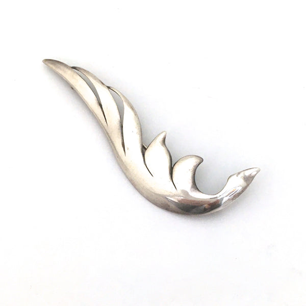Madeleine Turner hand wrought dimensional leaf brooch