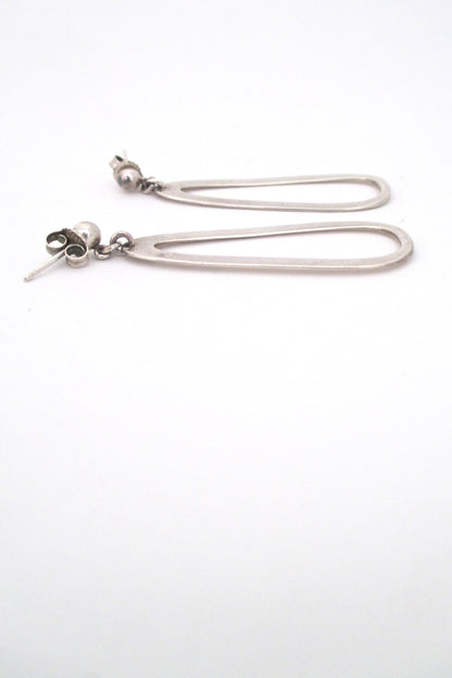 profile Darla Hesse Canada vintage silver drop earrings