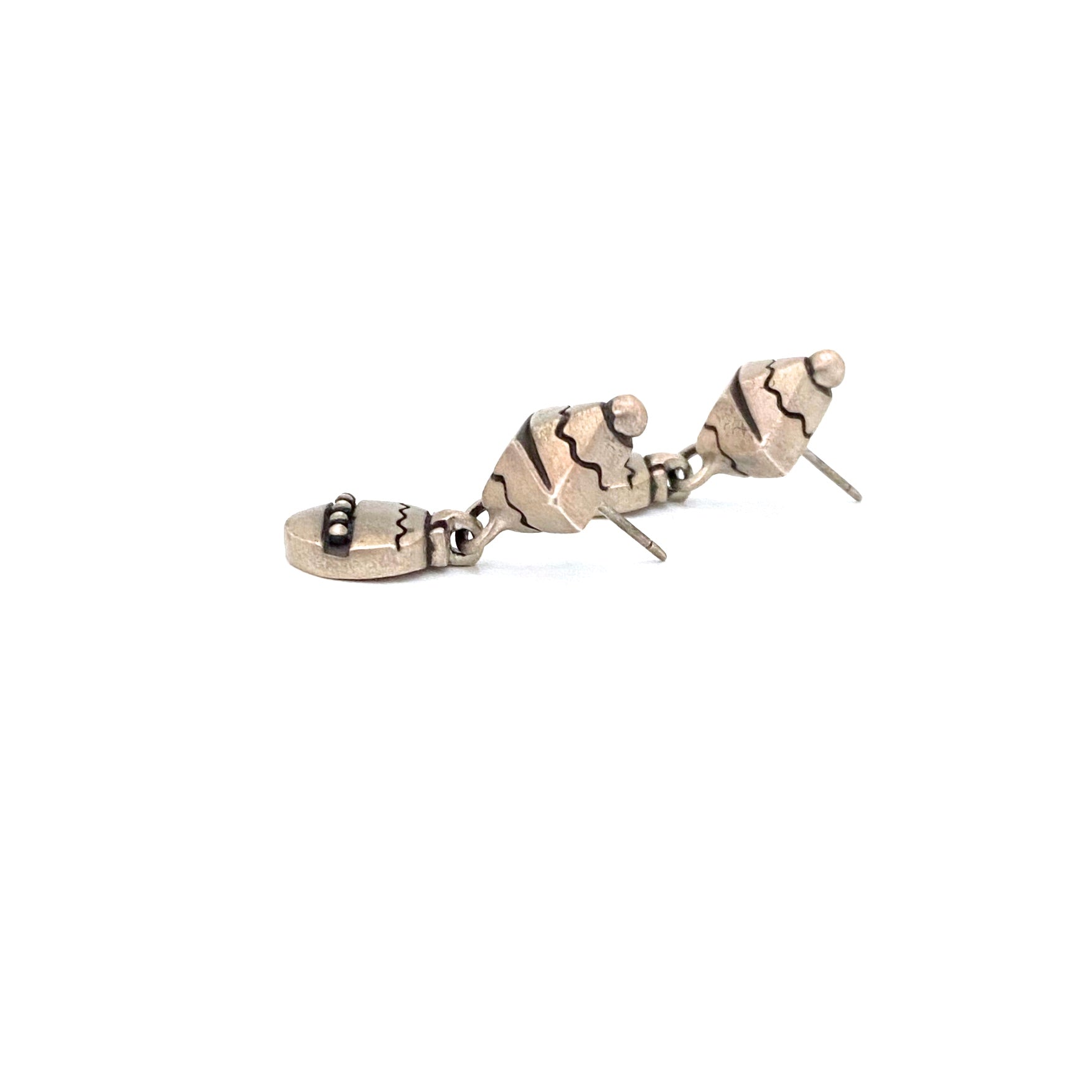 profile Lisa Jenks USA vintage postmodern silver drop earrings