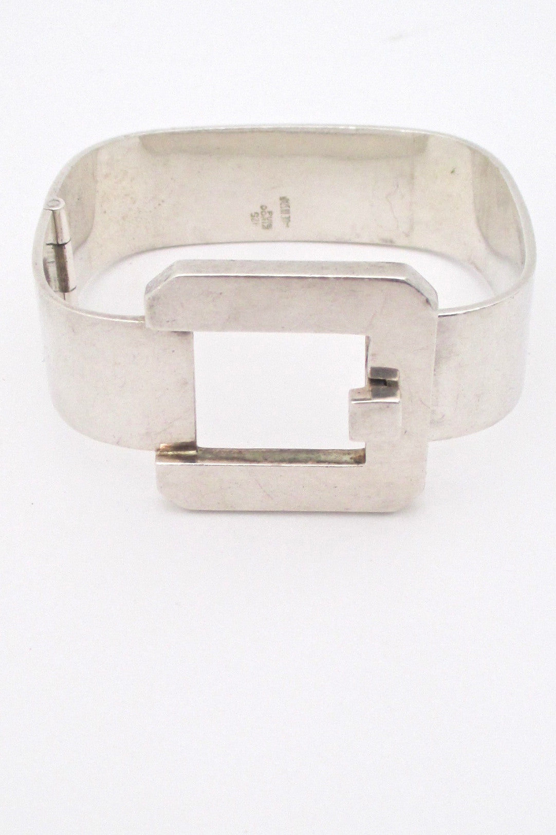 detail Puig Doria Spain vintage modernist heavy silver buckle bracelet