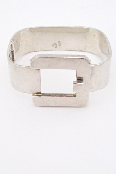 detail Puig Doria Spain vintage modernist heavy silver buckle bracelet