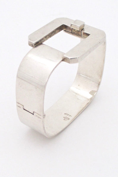 Puig Doria heavy silver buckle bracelet