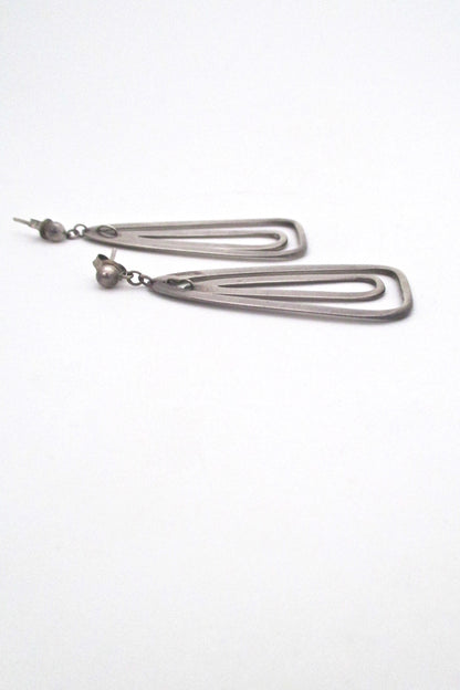 profile Darla Hesse Canada vintage silver double drop kinetic earrings
