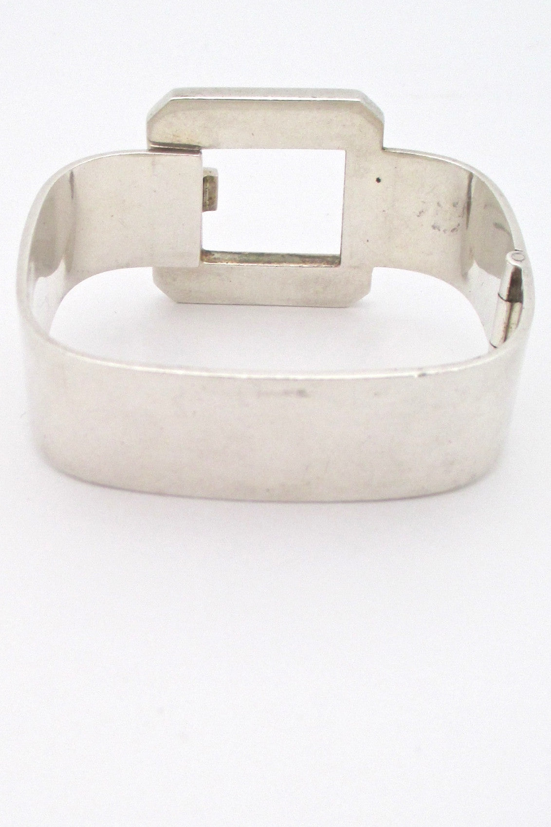 Puig Doria heavy silver buckle bracelet