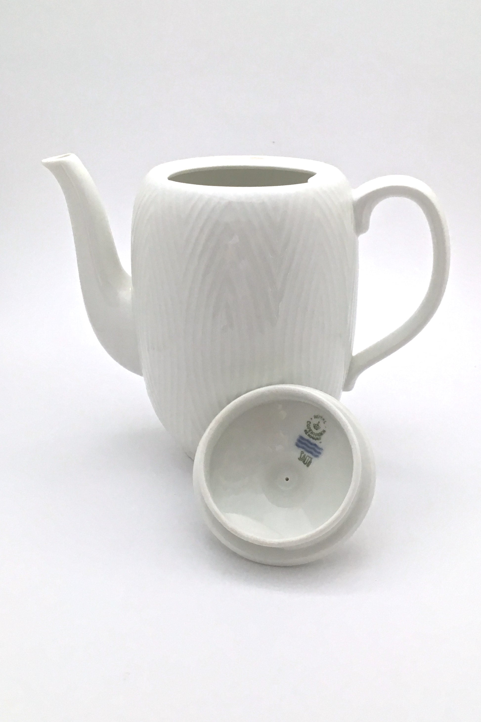 detail Royal Copenhagen Denmark vintage mid century modern Salto coffee pot Axel Salto 1950s