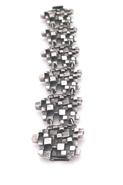 detail Guy Vidal Canada vintage brutalist pewter textured cubes panel link bracelet 1960s 1970s