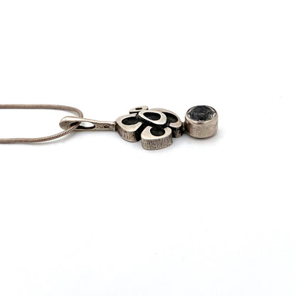 profile Valon Kulta Finland vintage silver rock crystal pendant necklace Scandinavian Modernist jewelry design