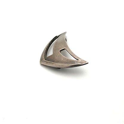 profile Viggo Wollny Denmark vintage silver brooch Fammik Scandinavian Modernist jewelry design
