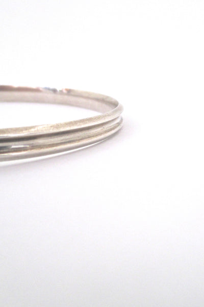 detail Hans Hansen Denmark vintage silver grooved bangle bracelet