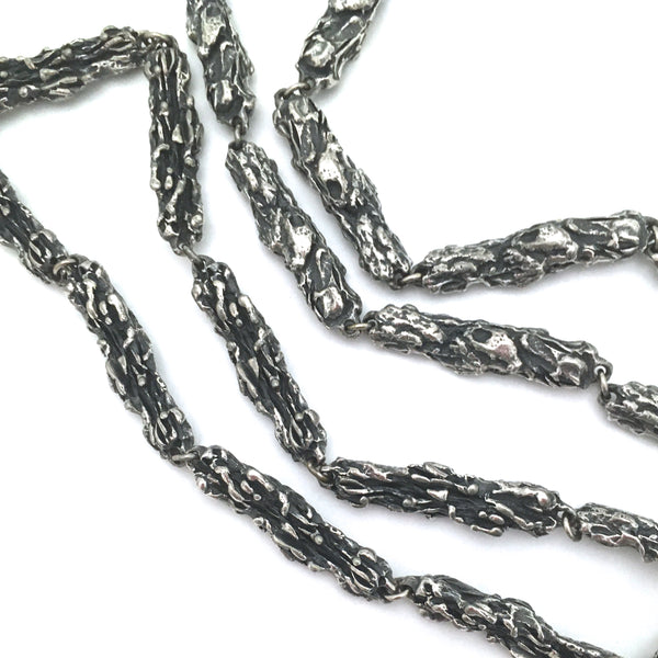 detail Robert Larin Canada vintage brutalist pewter 2 in 1 double sided long link chain necklace Canadian design jewellery