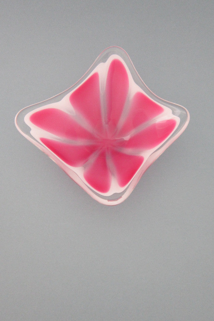 Vintage Flygsfors Coquille bowl, signed