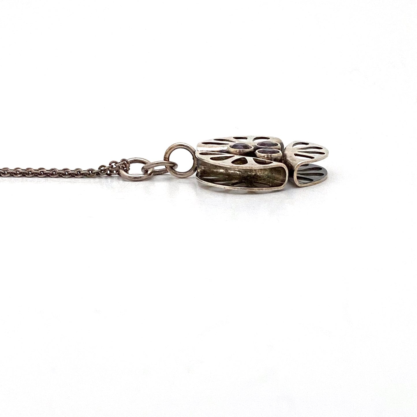 profile Elis Kauppi Kupittaan Kulta Finland vintage silver amethyst pendant necklace Scandinavian Modern jewelry design