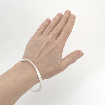 hammered silver los Martillados bangle bracelet  ~ James Avery
