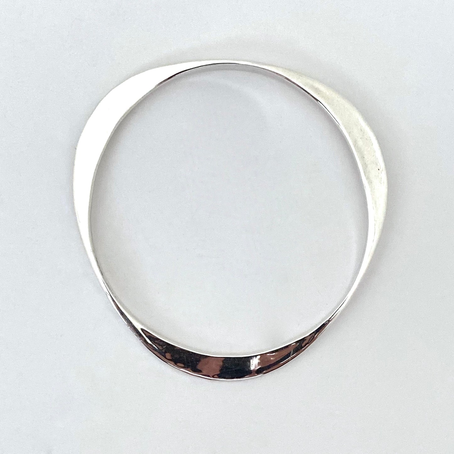 hammered silver los Martillados bangle bracelet  ~ James Avery