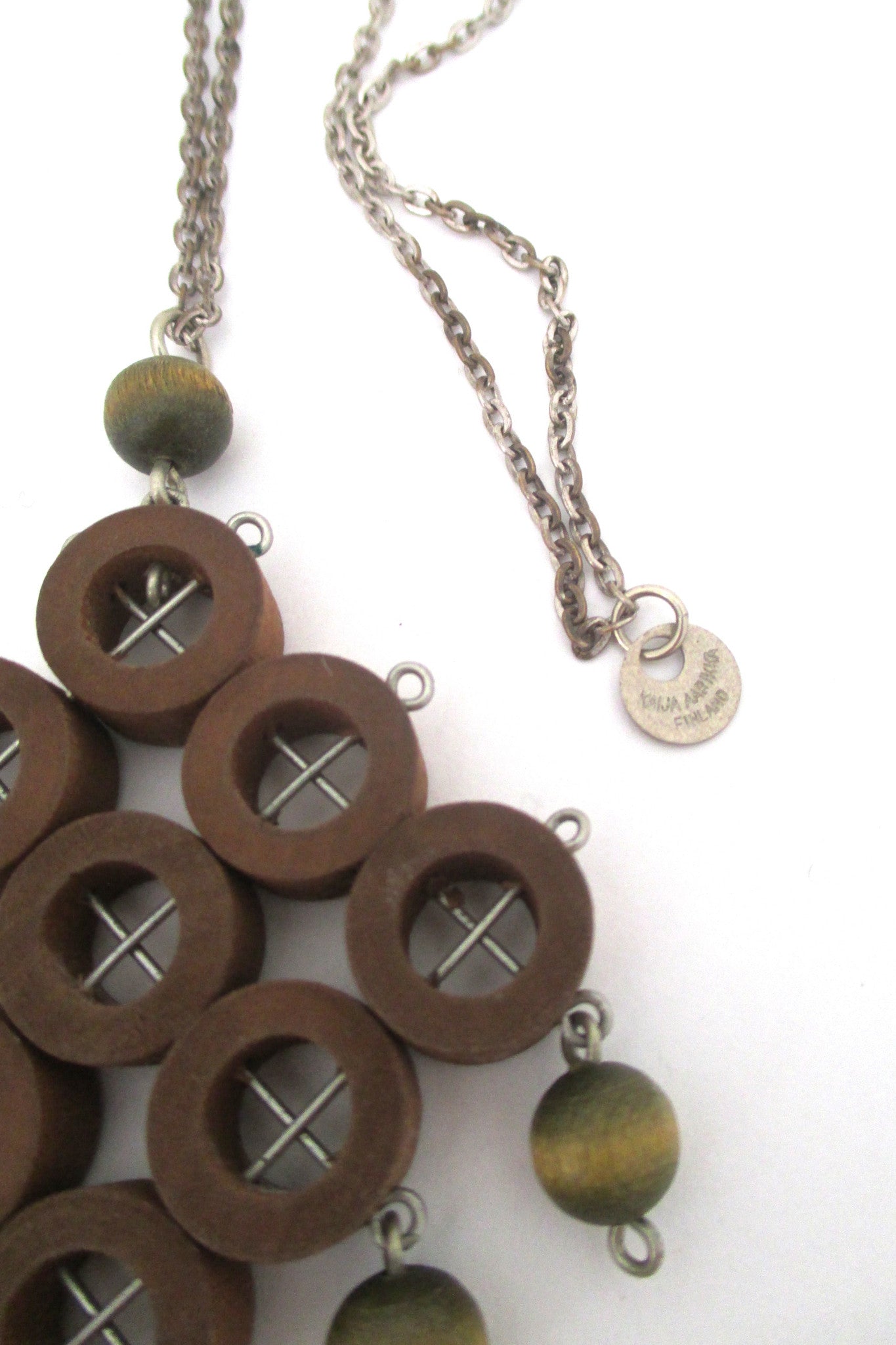 aarikka large green & tan kinetic pendant necklace