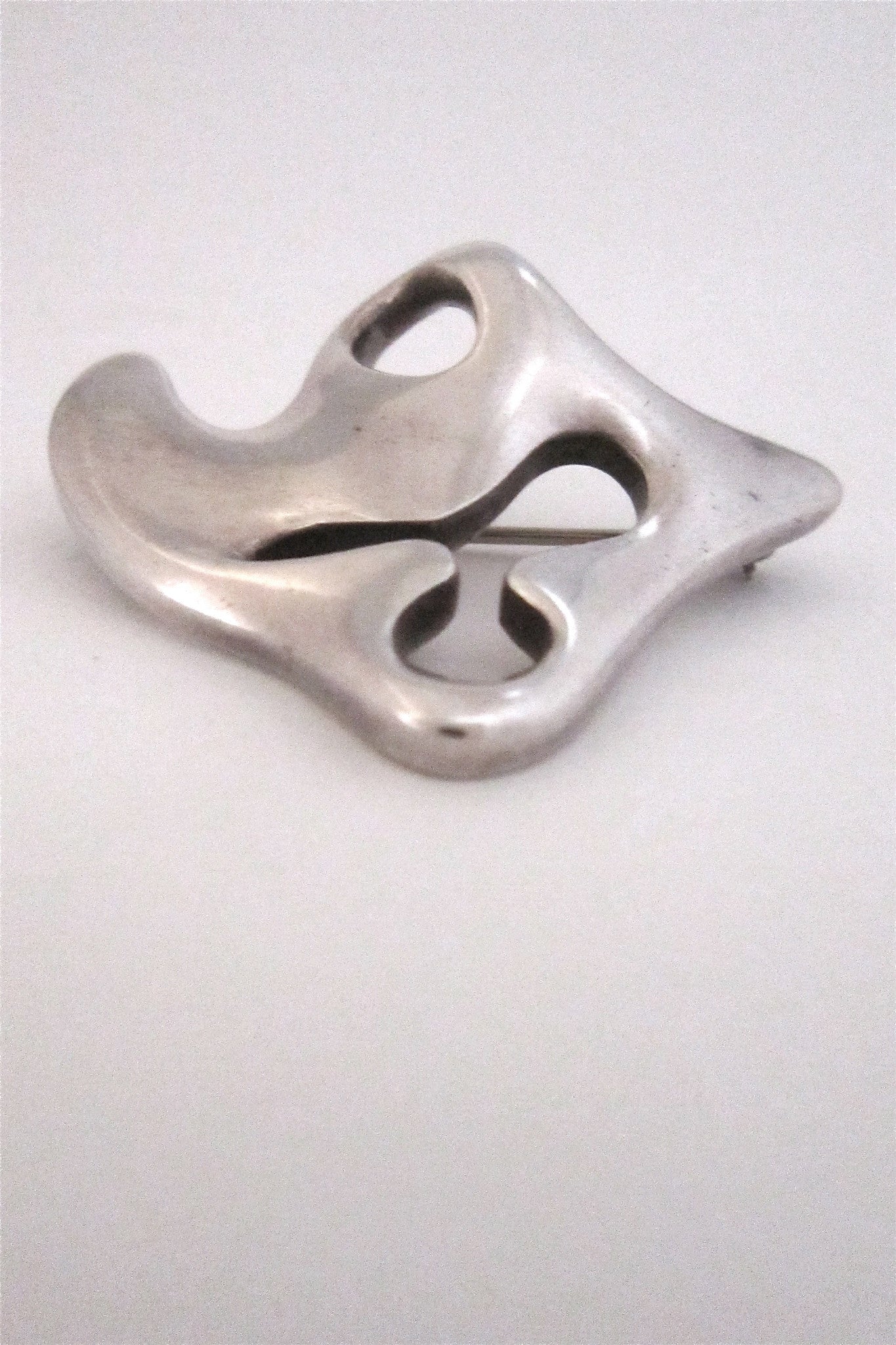 Georg Jensen Denmark vintage silver modernist brooch 322 by Henning Koppel