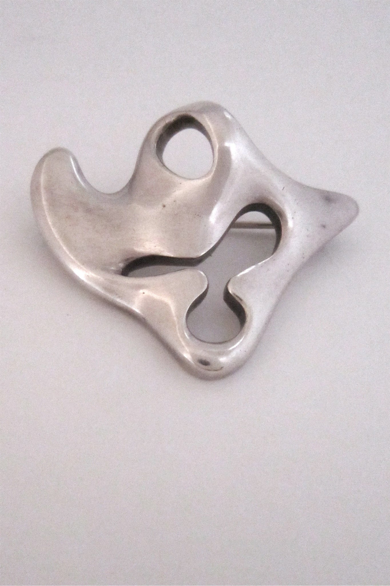Georg Jensen Denmark vintage silver modernist brooch 322 by Henning Koppel