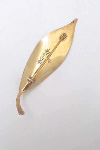 David-Andersen white enamel leaf brooch - Willy Winnaess