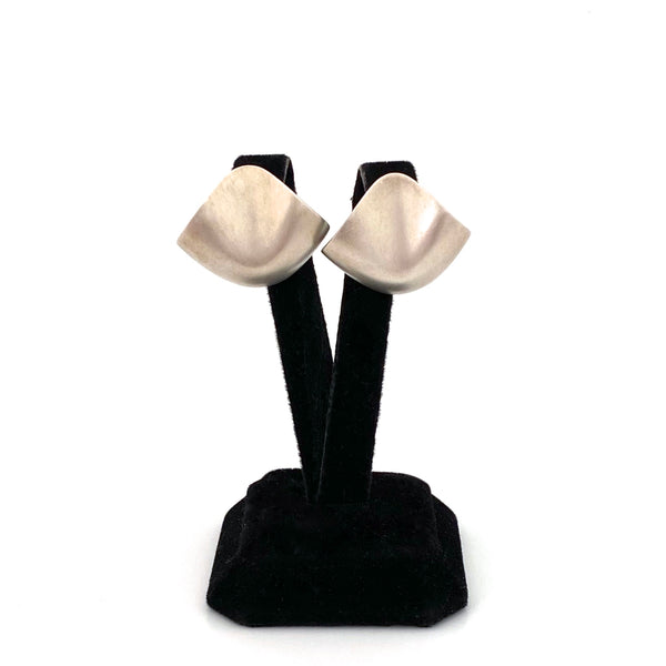 detail vintage sterling silver satin finish earrings
