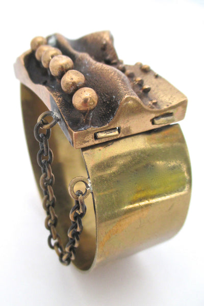 detail Hannu Ikonen Finland vintage bronze large sculptural bracelet vintage Nordic jewellery