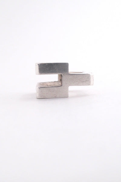 detail Pekka Piekainen vintage Scandinavian Modern sterling silver ring 1974